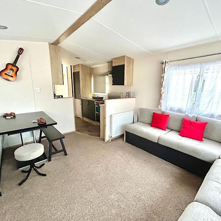 Verbjam 6 Berth Caravan Holiday St Osyth Clacton-On-Sea Buitenkant foto